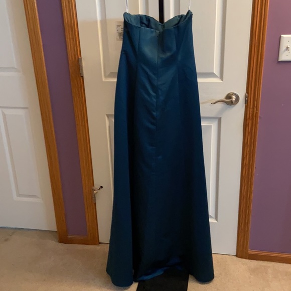 Bridesmaid dresses. Prom dress - Picture 3 of 6